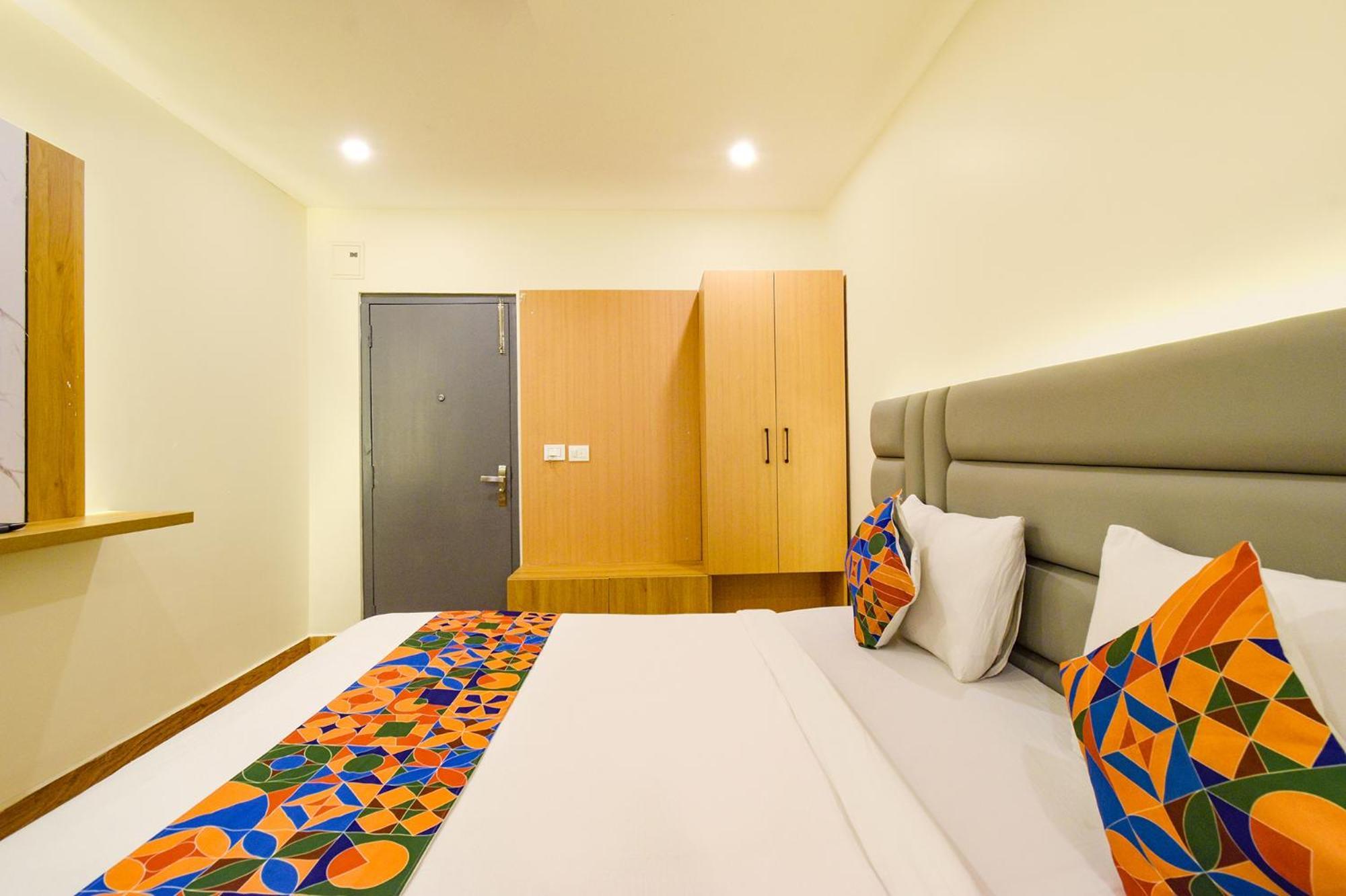 Fabhotel White Ridge - Kondapur Kondapur  Exterior photo